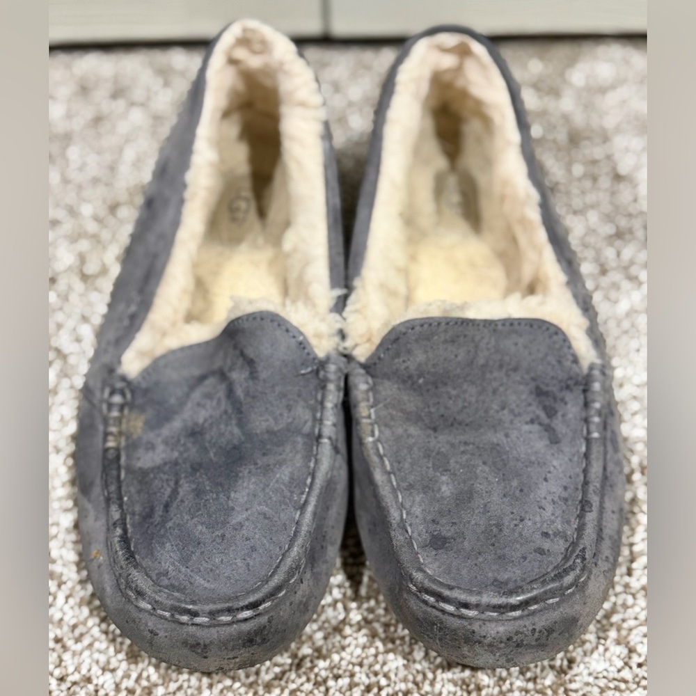 Ugg women Ansley Slipper light gray sz 9